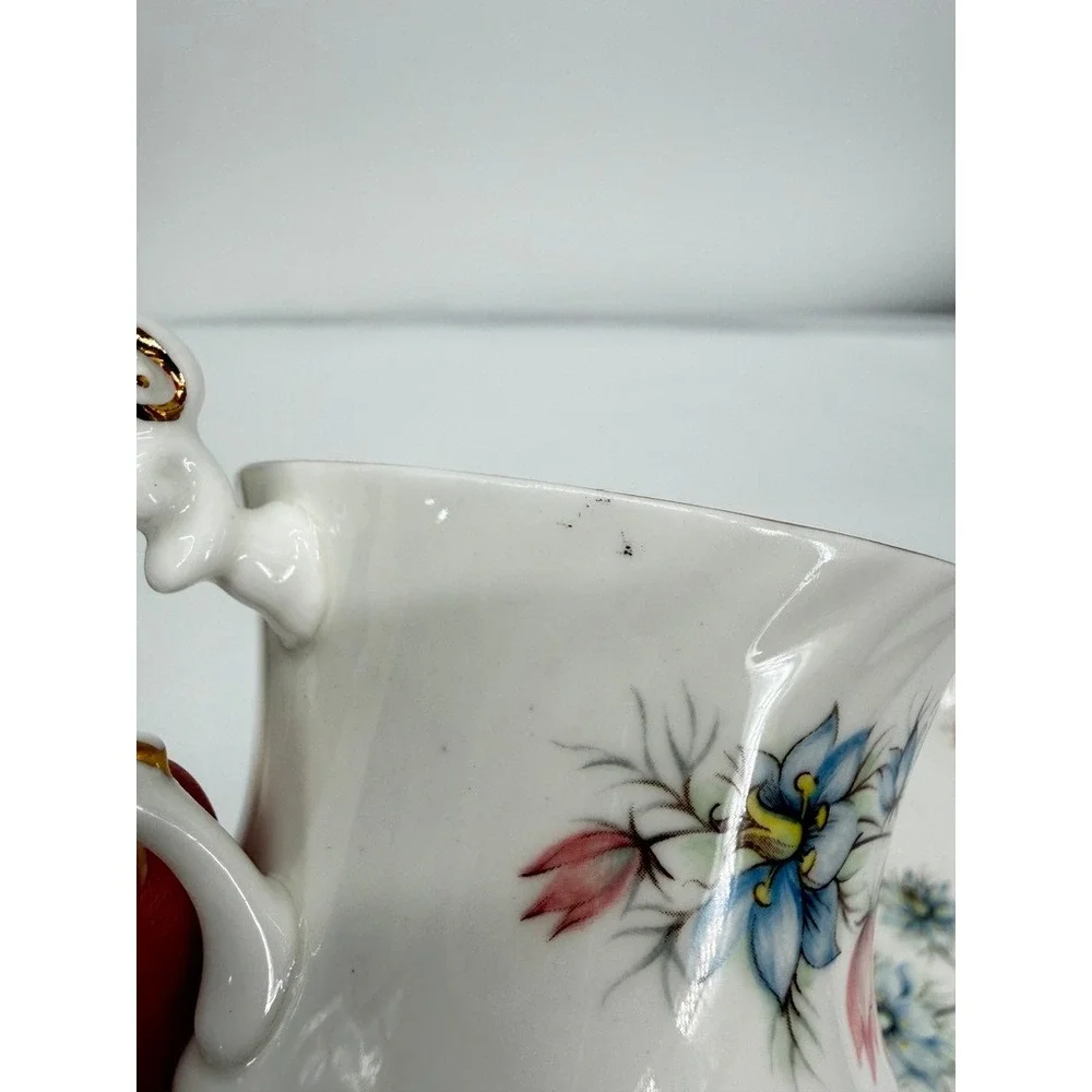 Queens Rosina Fine Bone China Co Ltd Tea Cup and Saucer Set Floral Gold Rim VTG